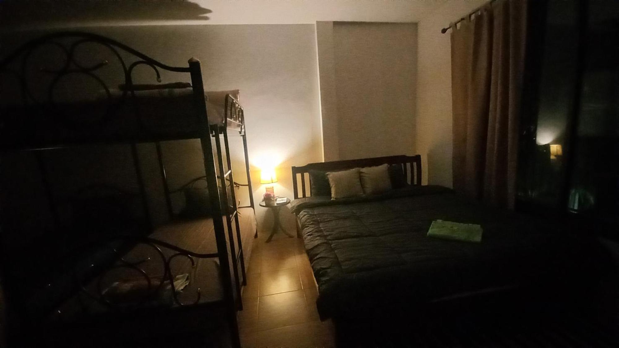 Amaretto Hostel Surat Thani Exterior photo