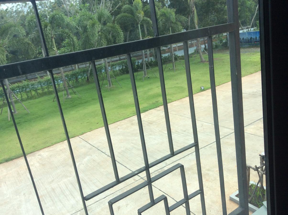 Amaretto Hostel Surat Thani Exterior photo