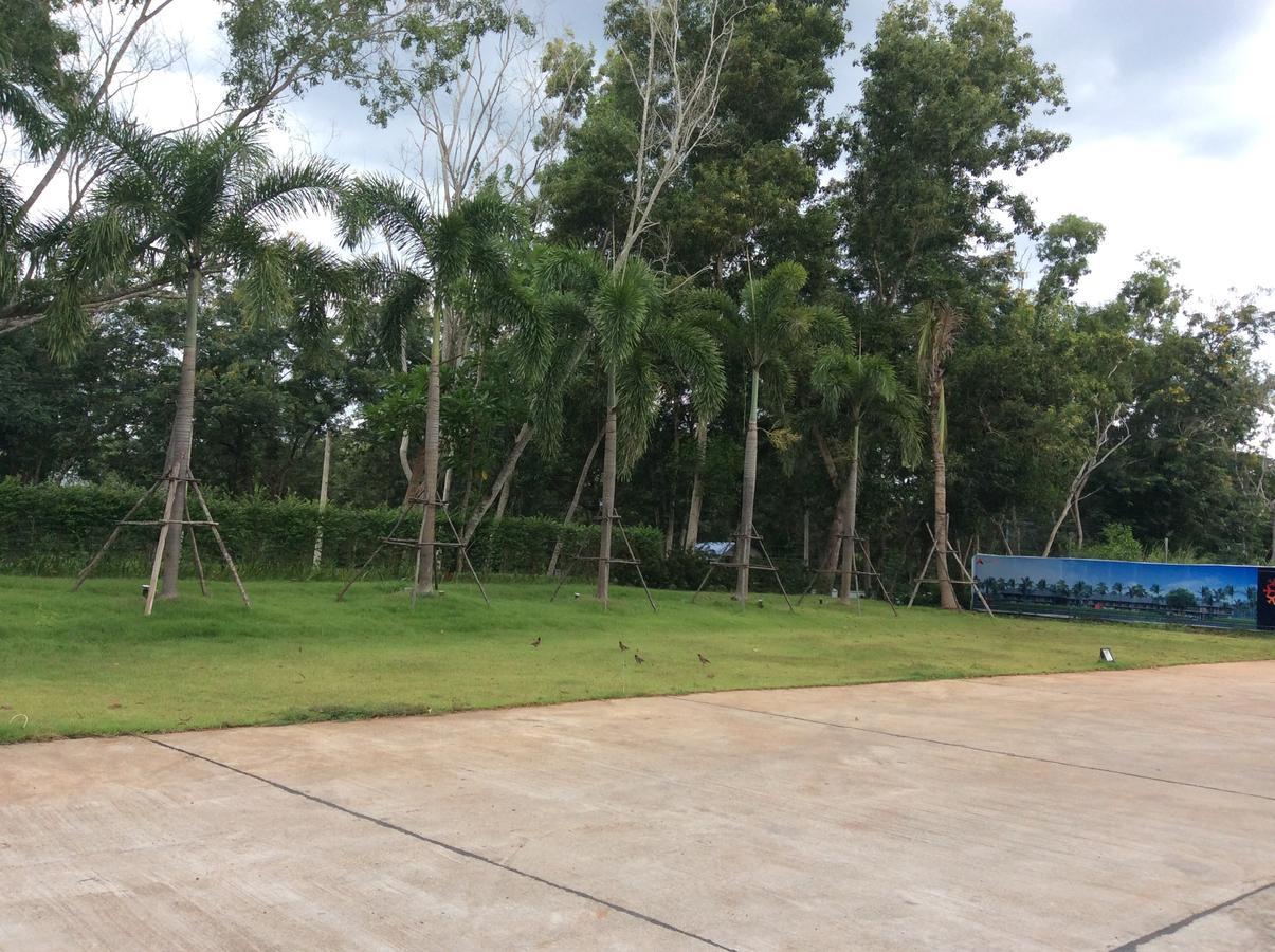 Amaretto Hostel Surat Thani Exterior photo