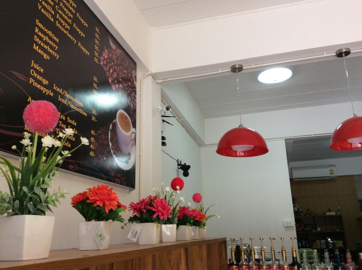 Amaretto Hostel Surat Thani Exterior photo