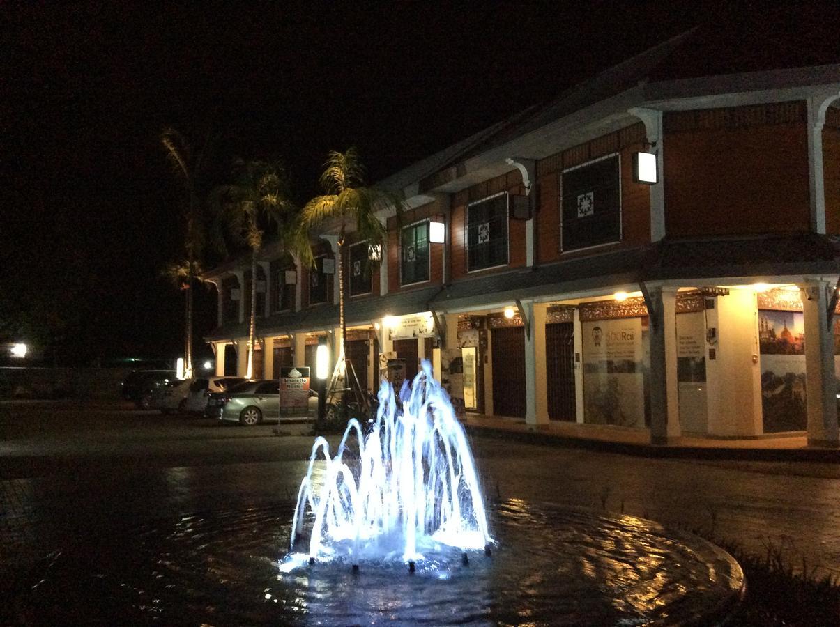 Amaretto Hostel Surat Thani Exterior photo