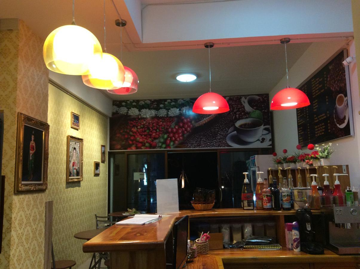 Amaretto Hostel Surat Thani Exterior photo