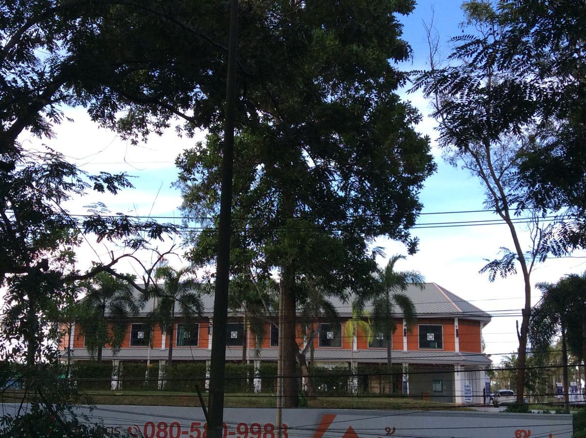 Amaretto Hostel Surat Thani Exterior photo